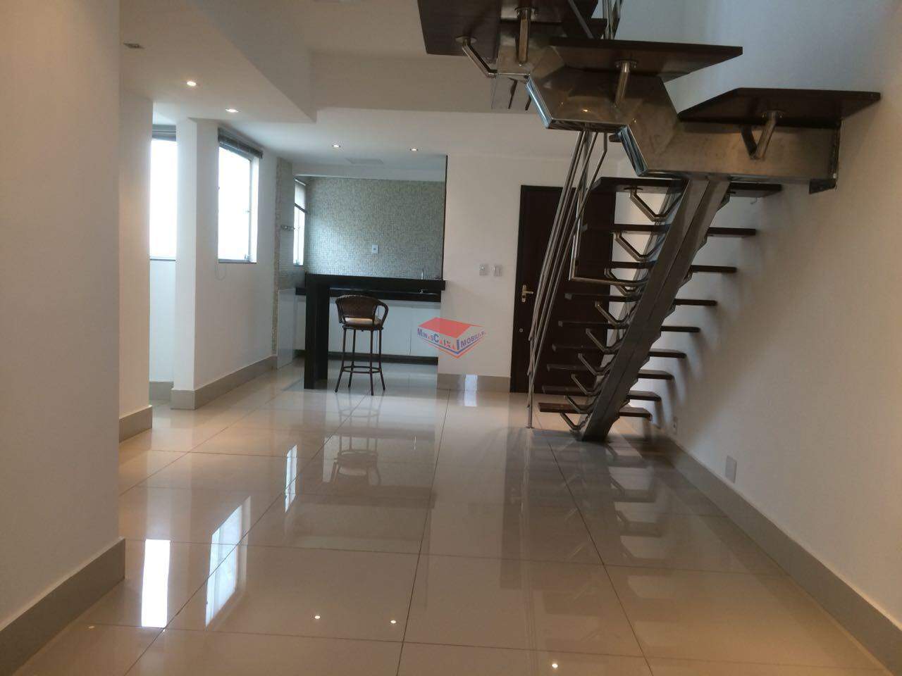 Cobertura à venda com 3 quartos, 148m² - Foto 1